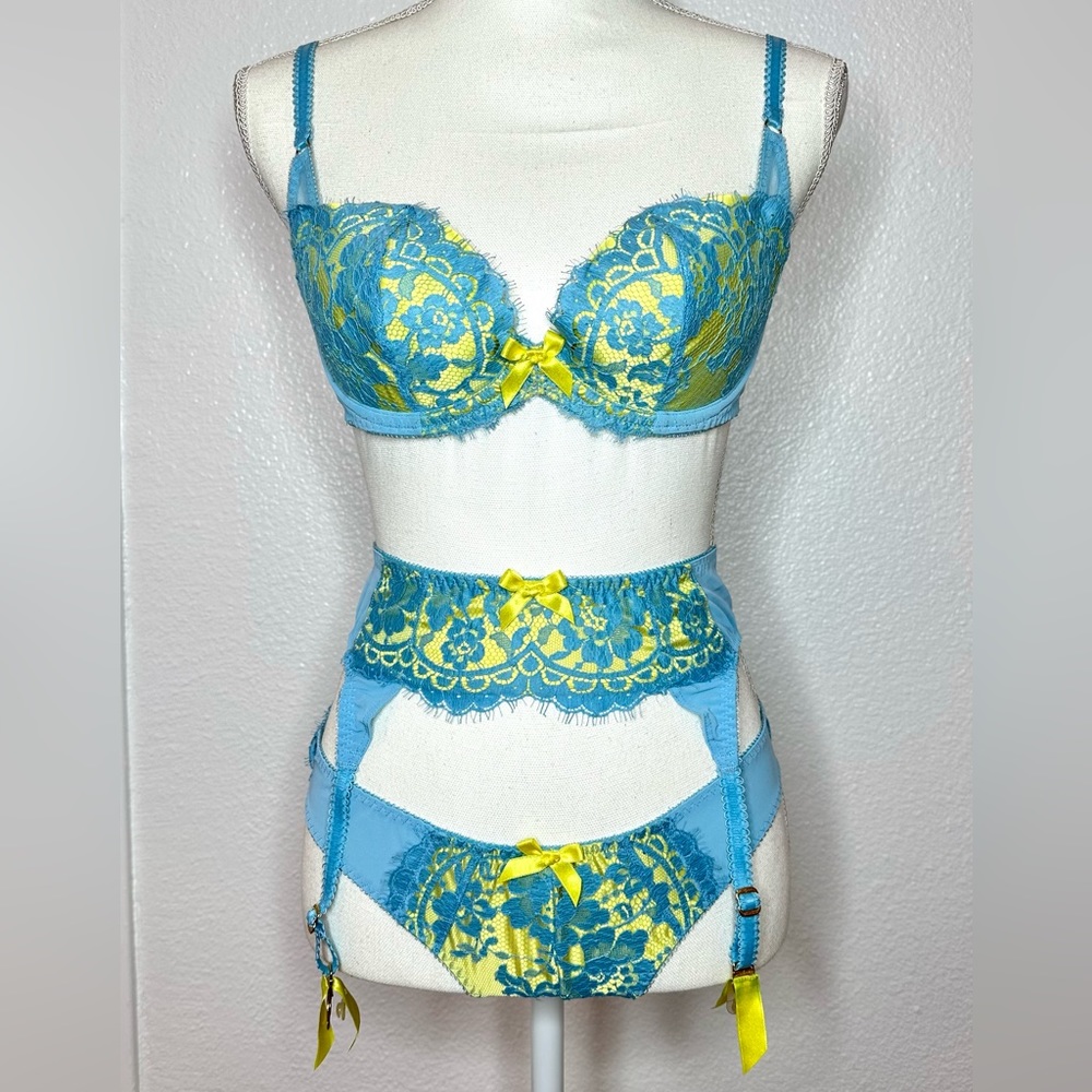 Like New - Agent Provocateur Selena Satin & Lace Suspender Belt ONLY - Size 2